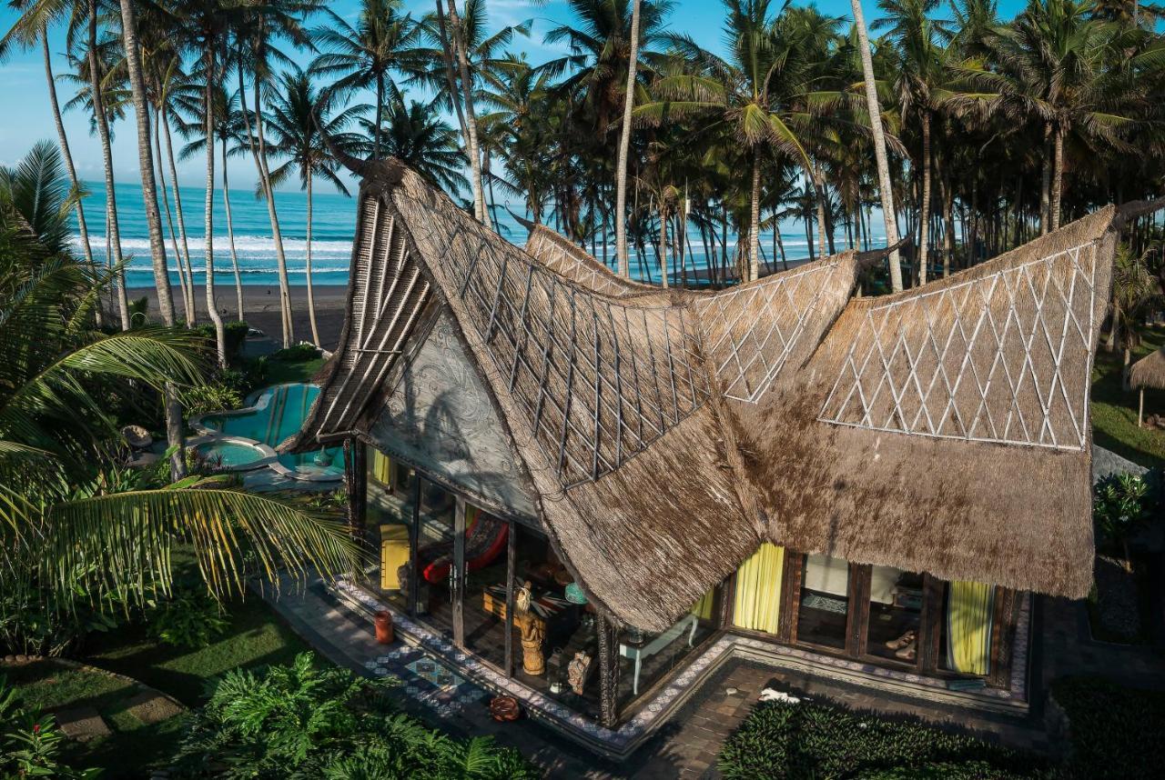 Absolute Beachfront Villa Laut Tabanan  Exterior photo